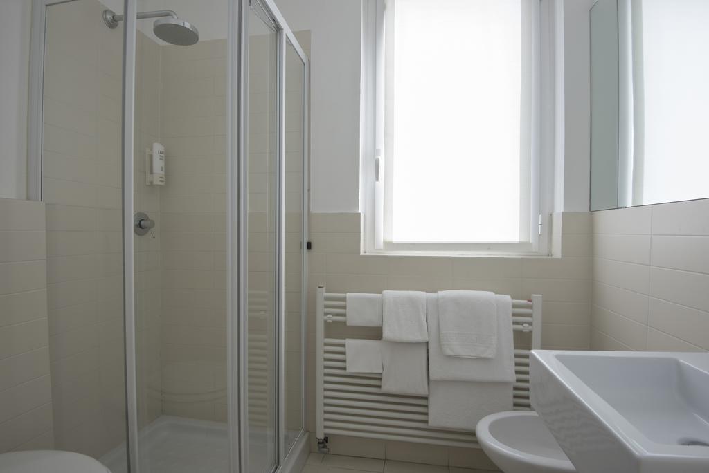 Hotel Serenella Baveno Dış mekan fotoğraf