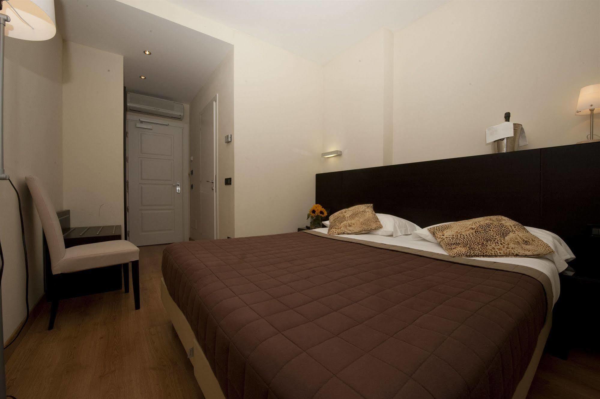 Hotel Serenella Baveno Dış mekan fotoğraf